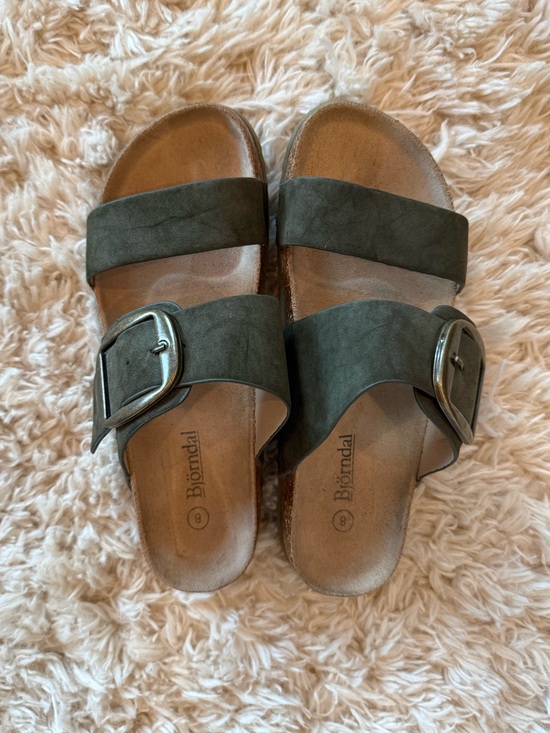 Shoes - Bjorndal olive green sandals women’s size 8